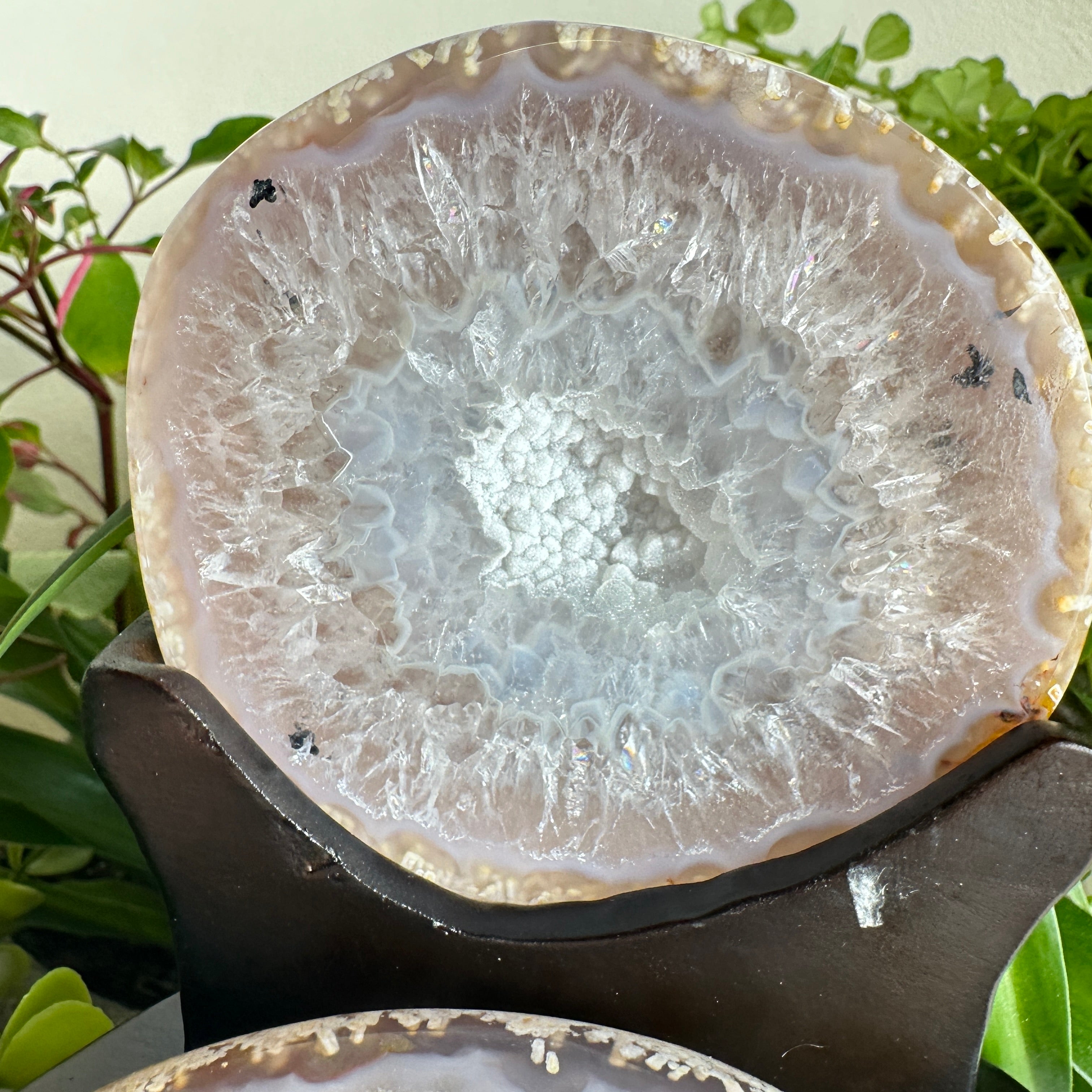 Agate Geode Crystal Fortune Bowl (Stand Included) ★WYSIWYG★